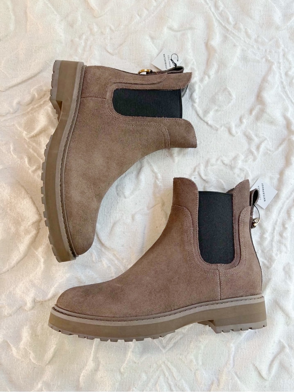 Cole Han Greenwich Bootie
Size 6 New